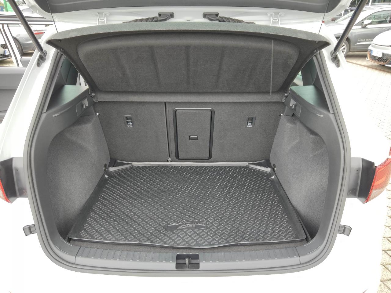 Seat ATECA 1.5 SITZH. FULL-LINK KAMERA DAB+ Bildbeschreibung: Seat ATECA 1.5 SITZH. FULL-LINK KAMERA DAB+