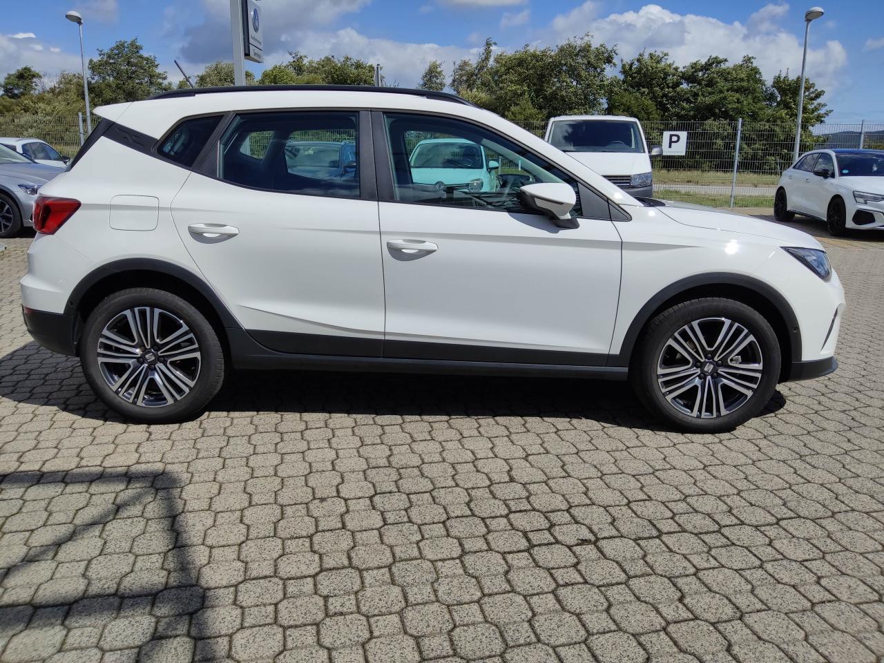 Seat ARONA STYLE EDITION 1.0 TSI FULL-LINK EINPARKH. Bildbeschreibung: Seat ARONA STYLE EDITION 1.0 TSI FULL-LINK EINPARKH.