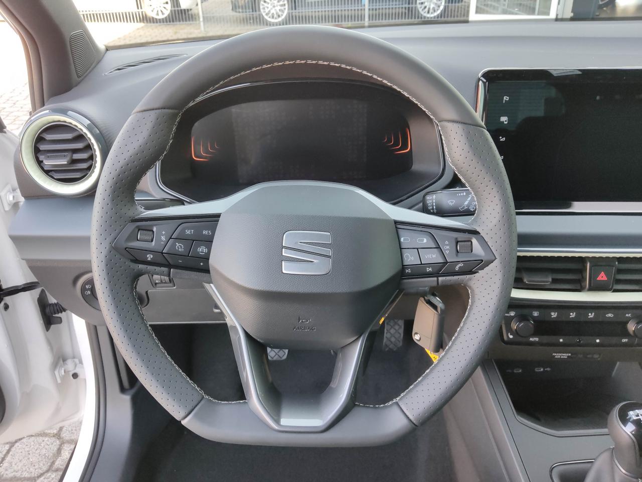 Seat ARONA STYLE 1.0 TSI, CO2-Klasse: D, NAVI PARKLENKASS. KAMERA SHZ Bildbeschreibung: Seat ARONA STYLE 1.0 TSI, CO2-Klasse: D, NAVI PARKLENKASS. KAMERA SHZ