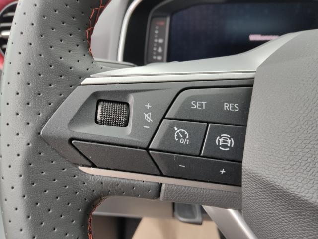 Seat IBIZA FR 1.0 TSI DSG NAVI SITZH. EINPARKH. DAB+ Bildbeschreibung: Seat IBIZA FR 1.0 TSI DSG NAVI SITZH. EINPARKH. DAB+
