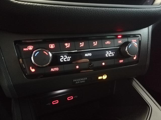 Seat IBIZA BLACK EDITION 1.0 TSI NAVI SITZH. KAMERA Bildbeschreibung: Seat IBIZA BLACK EDITION 1.0 TSI NAVI SITZH. KAMERA