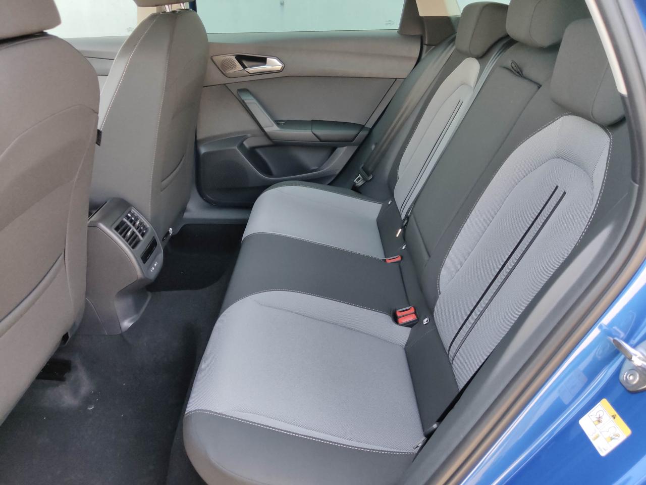 Seat LEON SPORTSTOURER ROAD EDITION 1.5 TSI, CO2-Klasse: D, NAVI SHZ Bildbeschreibung: Seat LEON SPORTSTOURER ROAD EDITION 1.5 TSI, CO2-Klasse: D, NAVI SHZ