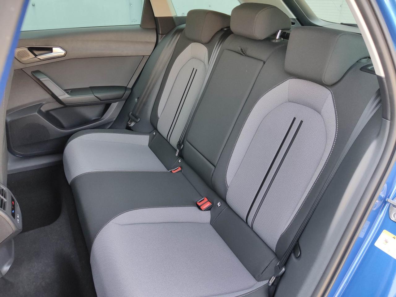 Seat LEON SPORTSTOURER ROAD EDITION 1.5 TSI, CO2-Klasse: D, NAVI SHZ Bildbeschreibung: Seat LEON SPORTSTOURER ROAD EDITION 1.5 TSI, CO2-Klasse: D, NAVI SHZ