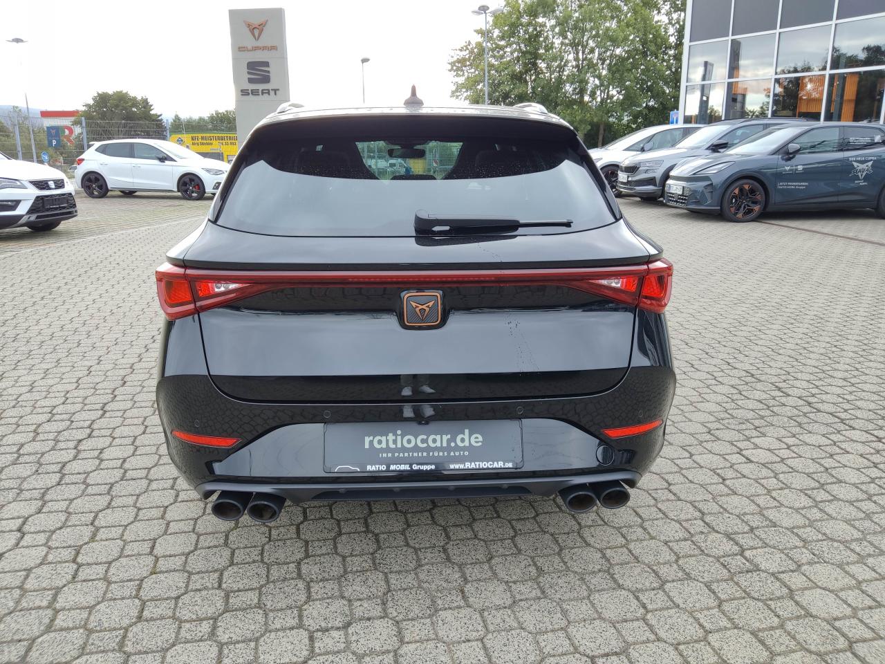 Cupra LEON SPORTSTOURER VZ 2.0 TSI DSG 4DRIVE AHK NAVI Bildbeschreibung: Cupra LEON SPORTSTOURER VZ 2.0 TSI DSG 4DRIVE AHK NAVI