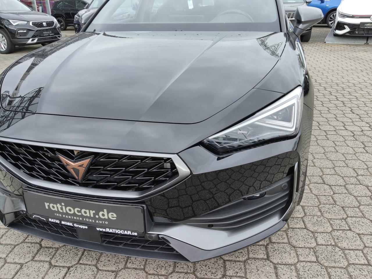 Cupra LEON SPORTSTOURER VZ 2.0 TSI DSG 4DRIVE AHK NAVI Bildbeschreibung: Cupra LEON SPORTSTOURER VZ 2.0 TSI DSG 4DRIVE AHK NAVI