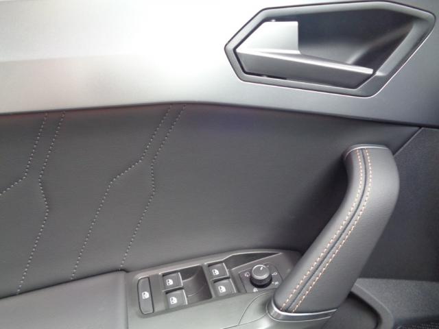 Cupra LEON SPORTSTOURER 1.5 ETSI DSG NAVI SITZH. ACC Bildbeschreibung: Cupra LEON SPORTSTOURER 1.5 ETSI DSG NAVI SITZH. ACC