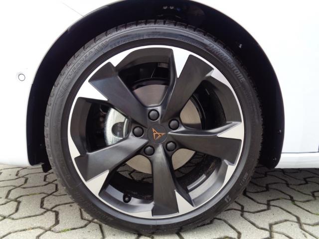 Cupra LEON SPORTSTOURER 1.5 ETSI DSG NAVI SITZH. ACC Bildbeschreibung: Cupra LEON SPORTSTOURER 1.5 ETSI DSG NAVI SITZH. ACC