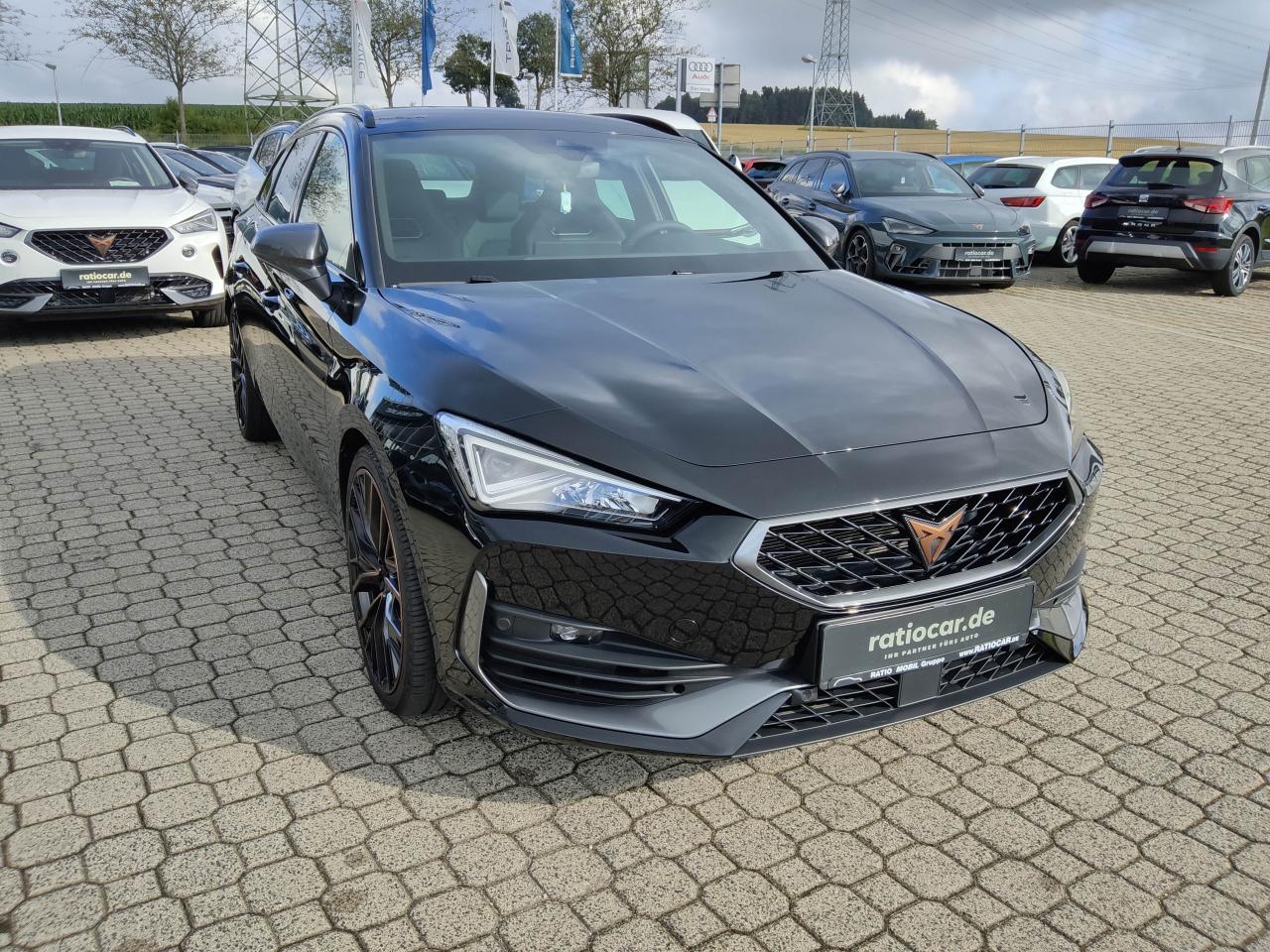 Cupra LEON SPORTSTOURER VZ 2.0 TSI 4DRIVE DSG NAVI EPH Bildbeschreibung: Cupra LEON SPORTSTOURER VZ 2.0 TSI 4DRIVE DSG NAVI EPH