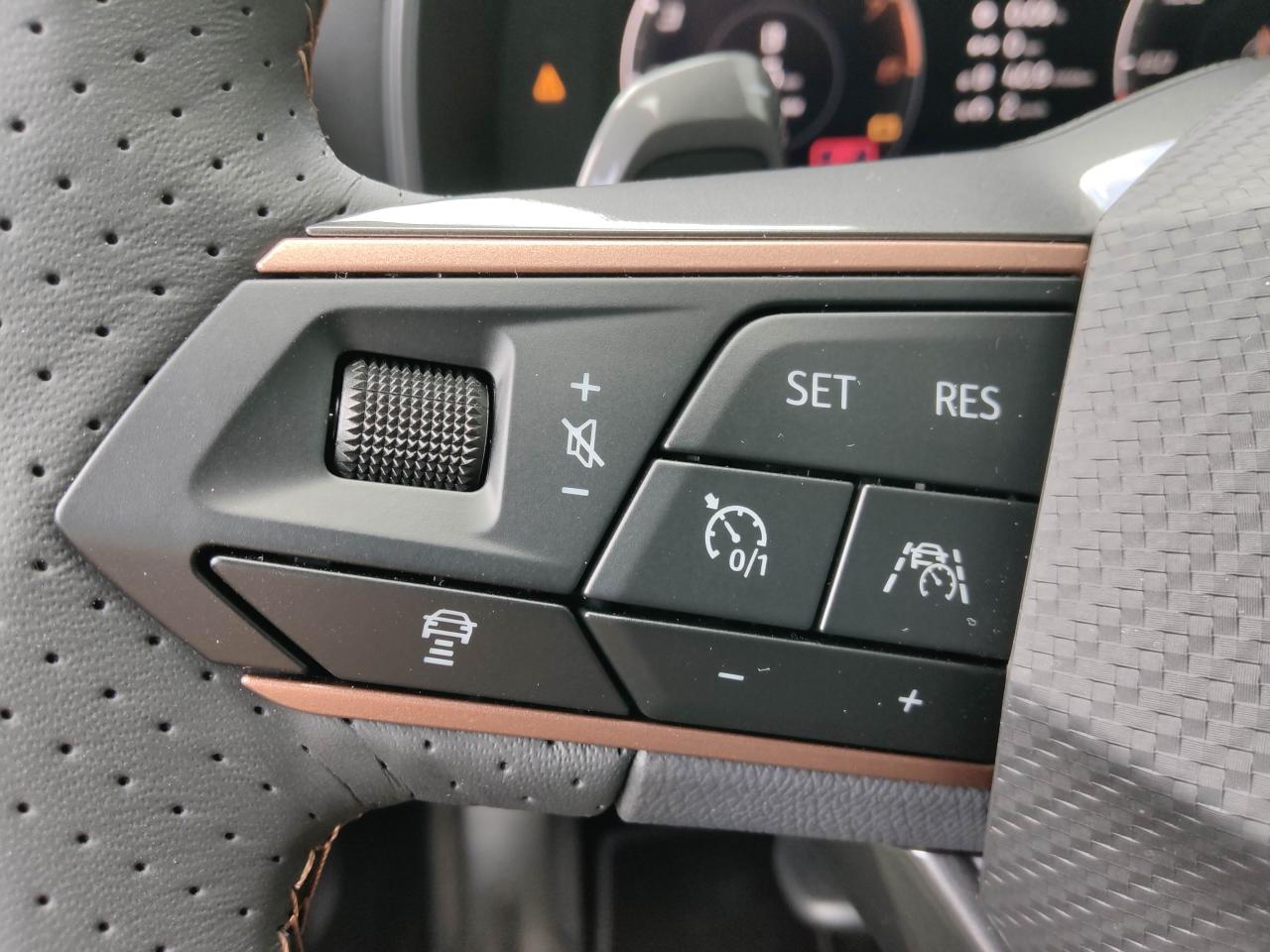Cupra FORMENTOR 1.5 TSI DSG NAVI SITZHEIZ. EINPARKH. Bildbeschreibung: Cupra FORMENTOR 1.5 TSI DSG NAVI SITZHEIZ. EINPARKH.