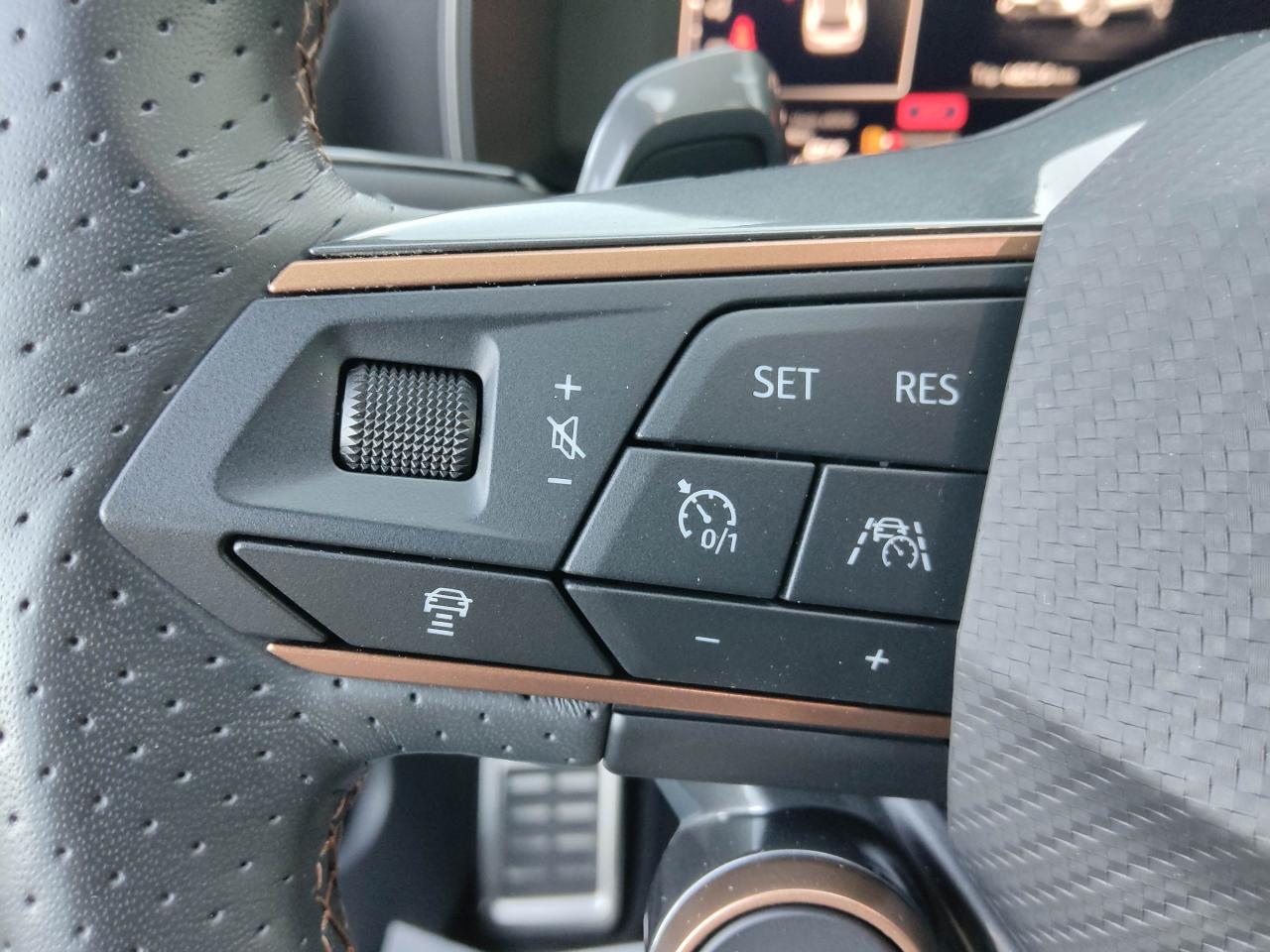 Cupra FORMENTOR VZ 2.0 TSI 4DRIVE DSG GAR.-06/27* Bildbeschreibung: Cupra FORMENTOR VZ 2.0 TSI 4DRIVE DSG GAR.-06/27*