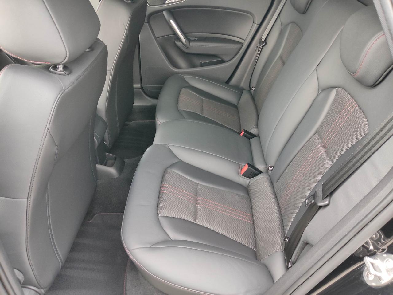 Audi S1 SPORTBACK 2.0 TFSI QUATTRO XENON NAVI SITZH. Bildbeschreibung: Audi S1 SPORTBACK 2.0 TFSI QUATTRO XENON NAVI SITZH.