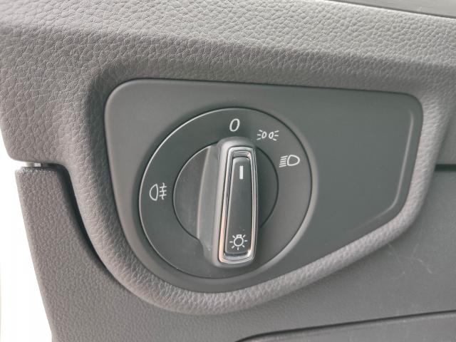 Volkswagen TOURAN COMFORTLINE 1.5 TSI NAVI AHZV SHZ Bildbeschreibung: Volkswagen TOURAN COMFORTLINE 1.5 TSI NAVI AHZV SHZ