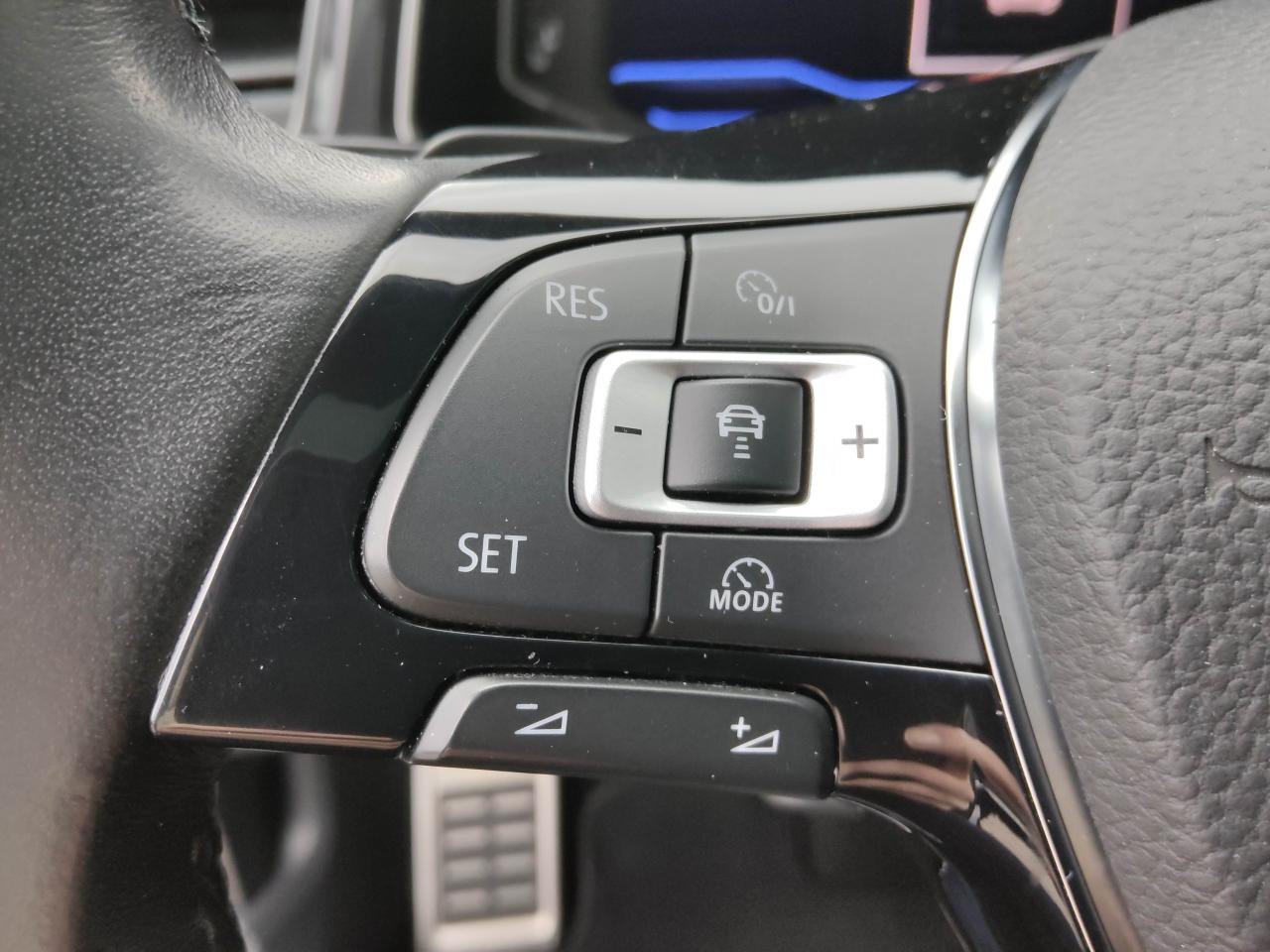 Volkswagen T ROC SPORT 2.0 TSI DSG 4MOTION AHZV NAVI SITZH. Bildbeschreibung: Volkswagen T ROC SPORT 2.0 TSI DSG 4MOTION AHZV NAVI SITZH.
