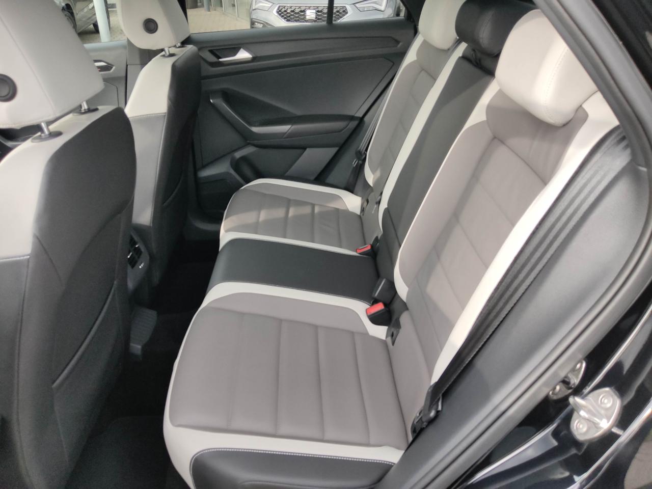 Volkswagen T ROC 2.0 AHZV NAVI SITZH. Bildbeschreibung: Volkswagen T ROC 2.0 AHZV NAVI SITZH.
