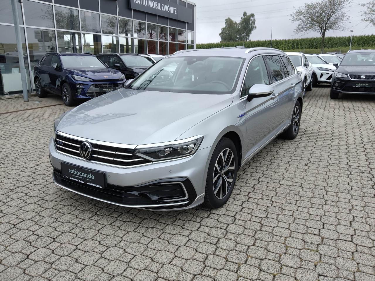 Volkswagen PASSAT GTE VARIANT 1.4 eHYBRID DSG NAVI SHZ RFK Bildbeschreibung: Volkswagen PASSAT GTE VARIANT 1.4 eHYBRID DSG NAVI SHZ RFK