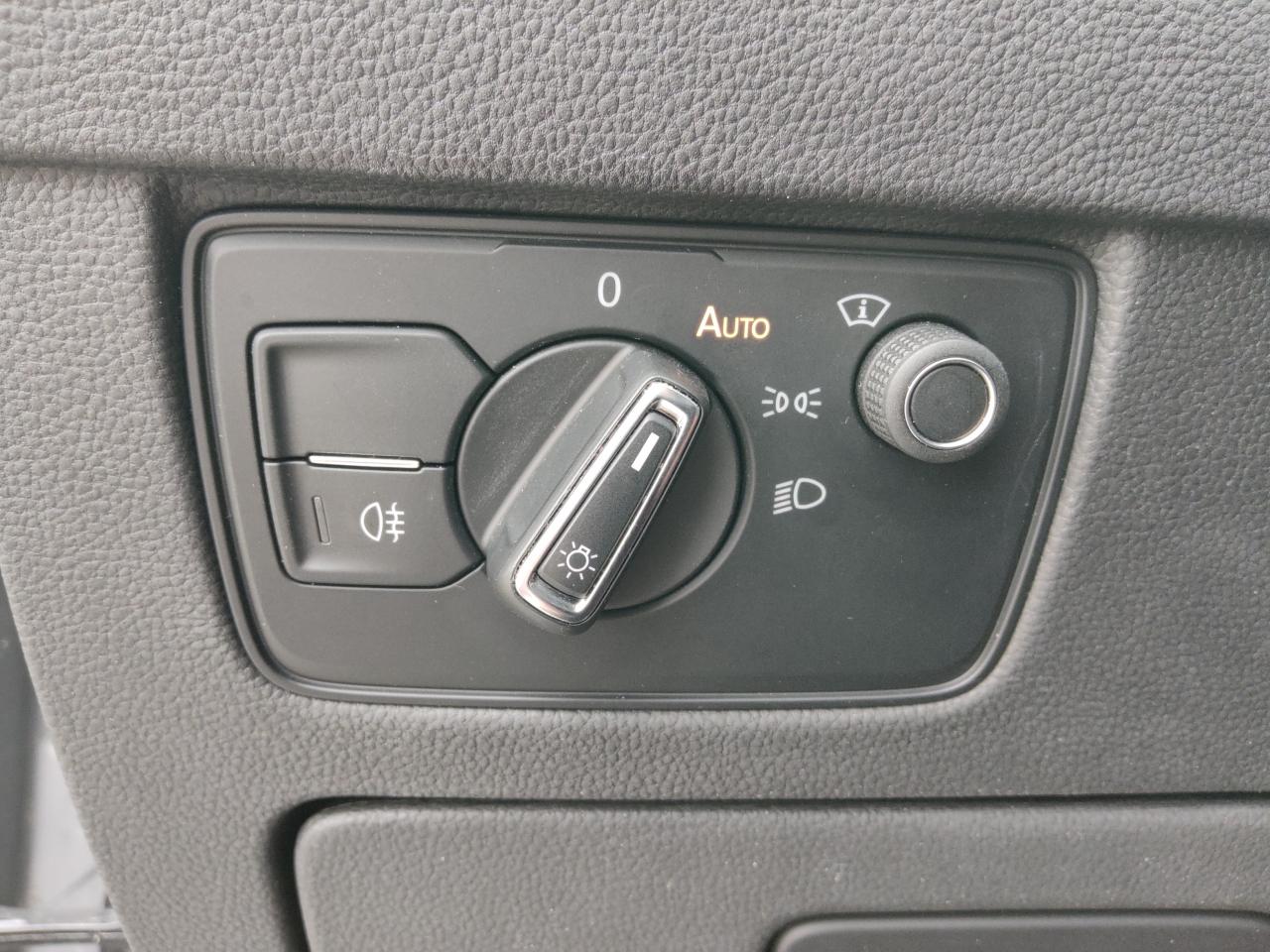 Volkswagen PASSAT GTE VARIANT 1.4 eHYBRID DSG NAVI SHZ RFK Bildbeschreibung: Volkswagen PASSAT GTE VARIANT 1.4 eHYBRID DSG NAVI SHZ RFK