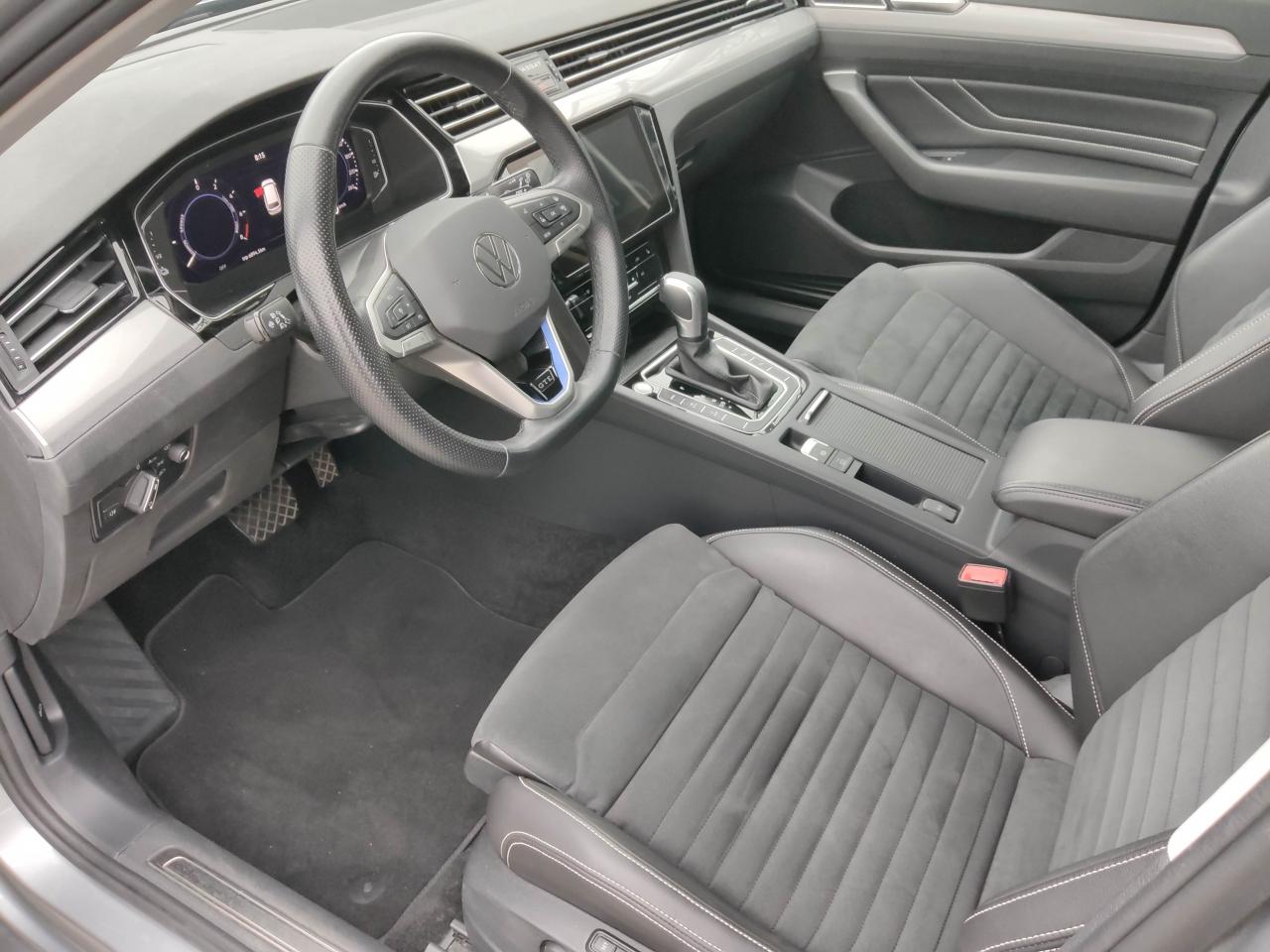Volkswagen PASSAT GTE VARIANT 1.4 eHYBRID DSG NAVI SHZ RFK Bildbeschreibung: Volkswagen PASSAT GTE VARIANT 1.4 eHYBRID DSG NAVI SHZ RFK