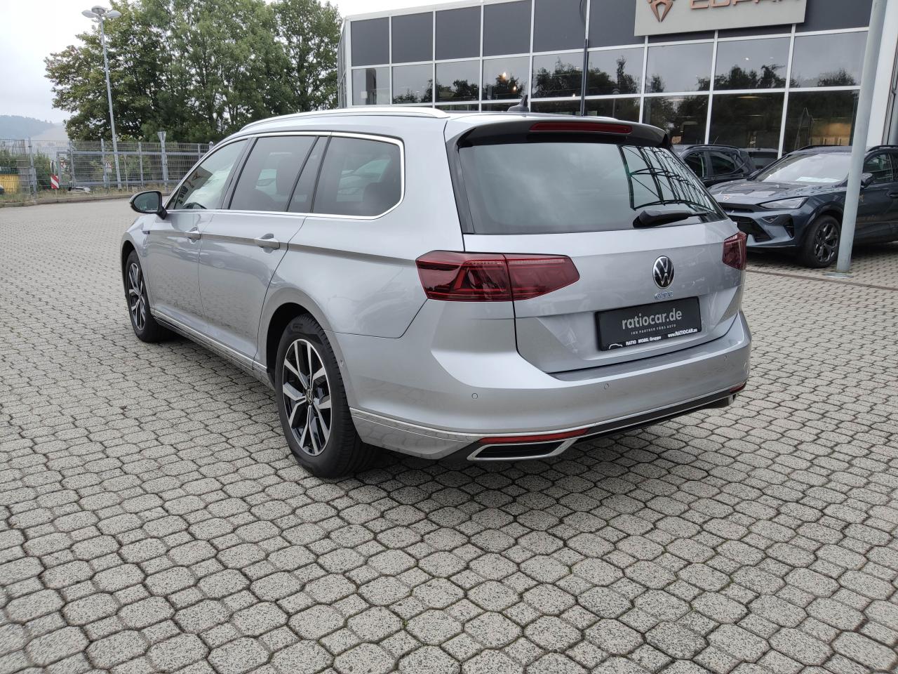 Volkswagen PASSAT GTE VARIANT 1.4 eHYBRID DSG NAVI SHZ RFK Bildbeschreibung: Volkswagen PASSAT GTE VARIANT 1.4 eHYBRID DSG NAVI SHZ RFK