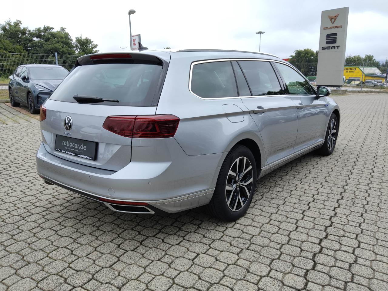 Volkswagen PASSAT GTE VARIANT 1.4 eHYBRID DSG NAVI SHZ RFK Bildbeschreibung: Volkswagen PASSAT GTE VARIANT 1.4 eHYBRID DSG NAVI SHZ RFK