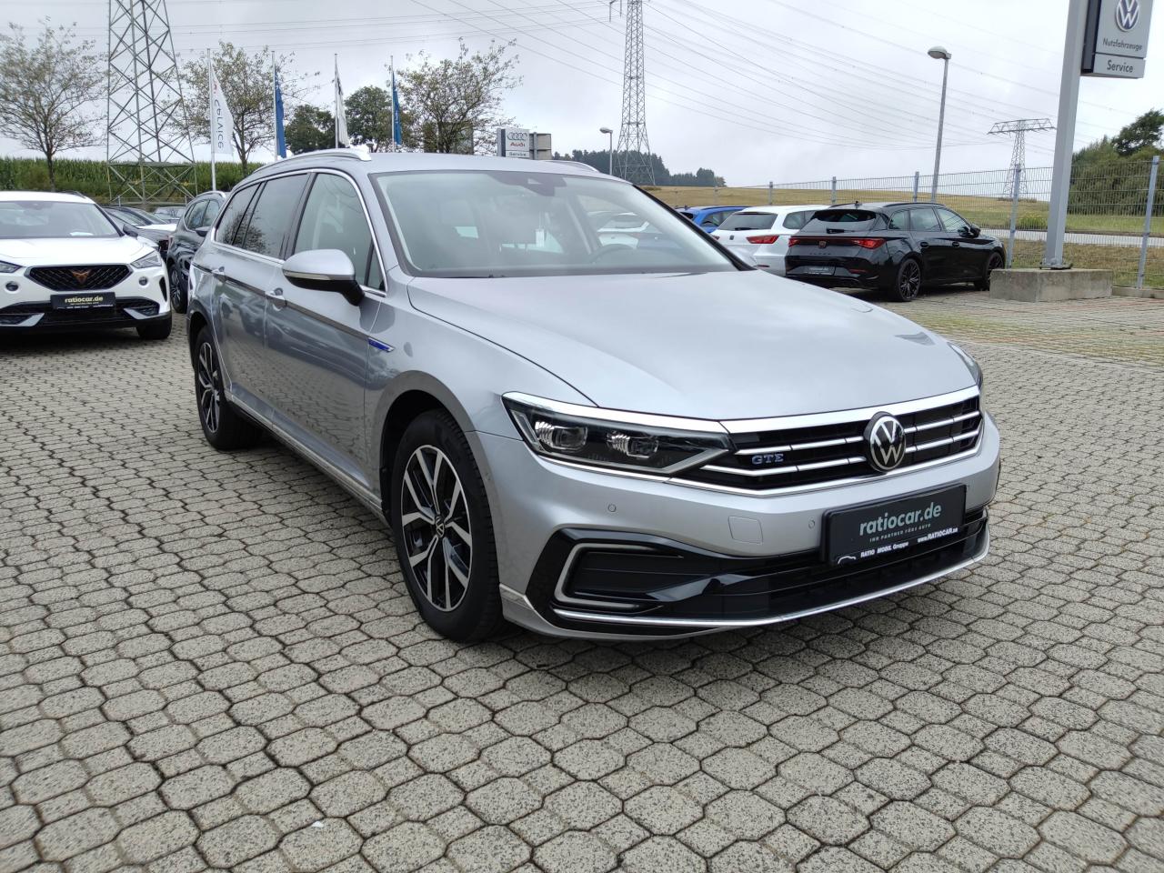 Volkswagen PASSAT GTE VARIANT 1.4 eHYBRID DSG NAVI SHZ RFK Bildbeschreibung: Volkswagen PASSAT GTE VARIANT 1.4 eHYBRID DSG NAVI SHZ RFK